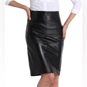 Bebe 100% leather Midi Skirt Y2K minimalist - Women’s size 6